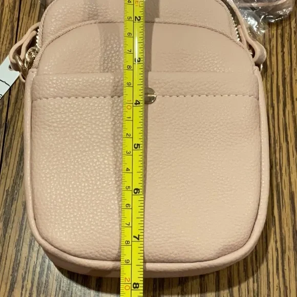 NWT mali & lili crossbody - Picture 4 of 7